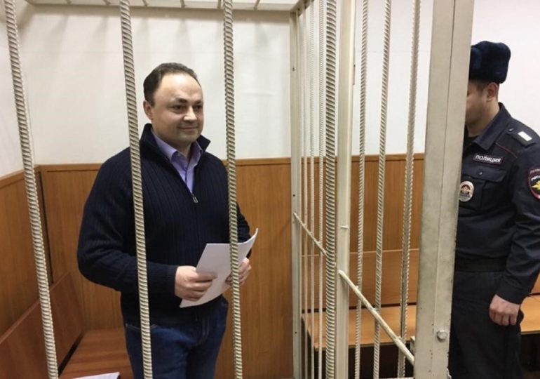 За полученные взятки суд арестовал недвижимость компаний экс-мэра Владивостока
