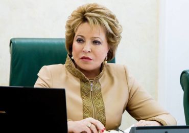 Матвиенко попросила Госдуму в приоритетном порядке рассмотреть и принять закон об упрощении процедуры госзакупок