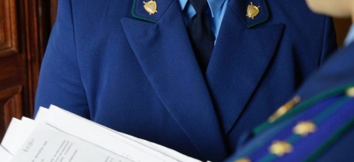 Суд: разделение охранных услуг на два контракта признали искусственным дроблением закупки Суд: разделение охранных услуг на два контракта признали искусственным дроблением закупки