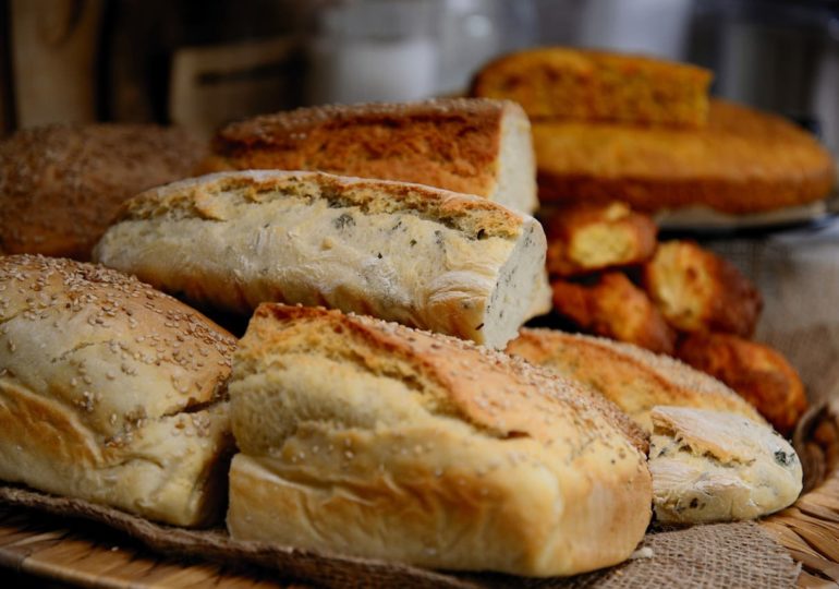 Производители хлеба предупредили ритейлеров о росте цен на 7-12% с августа