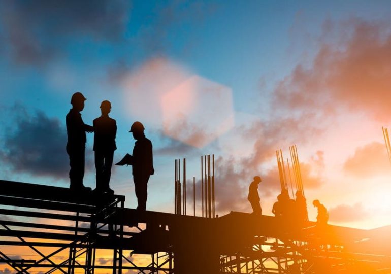 Утверждены особенности определения НМЦК, приемки и оплаты работ по строительным контрактам, исполняемым на территории новых субъектов РФ (Закон № 44-ФЗ)