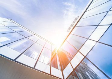 Государственные и корпоративные закупки поддержали бизнес: 26 трлн рублей контрактов за год