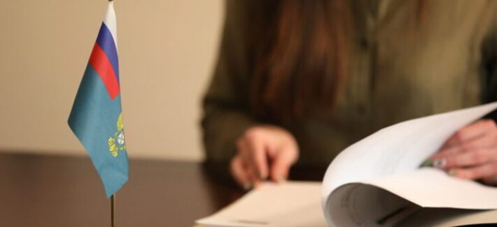 ФАС выявила системные ошибки в строительных закупках по 44-ФЗ: ограничения опыта, «ручное управление» подрядчиком и нарушения в структуре закупки